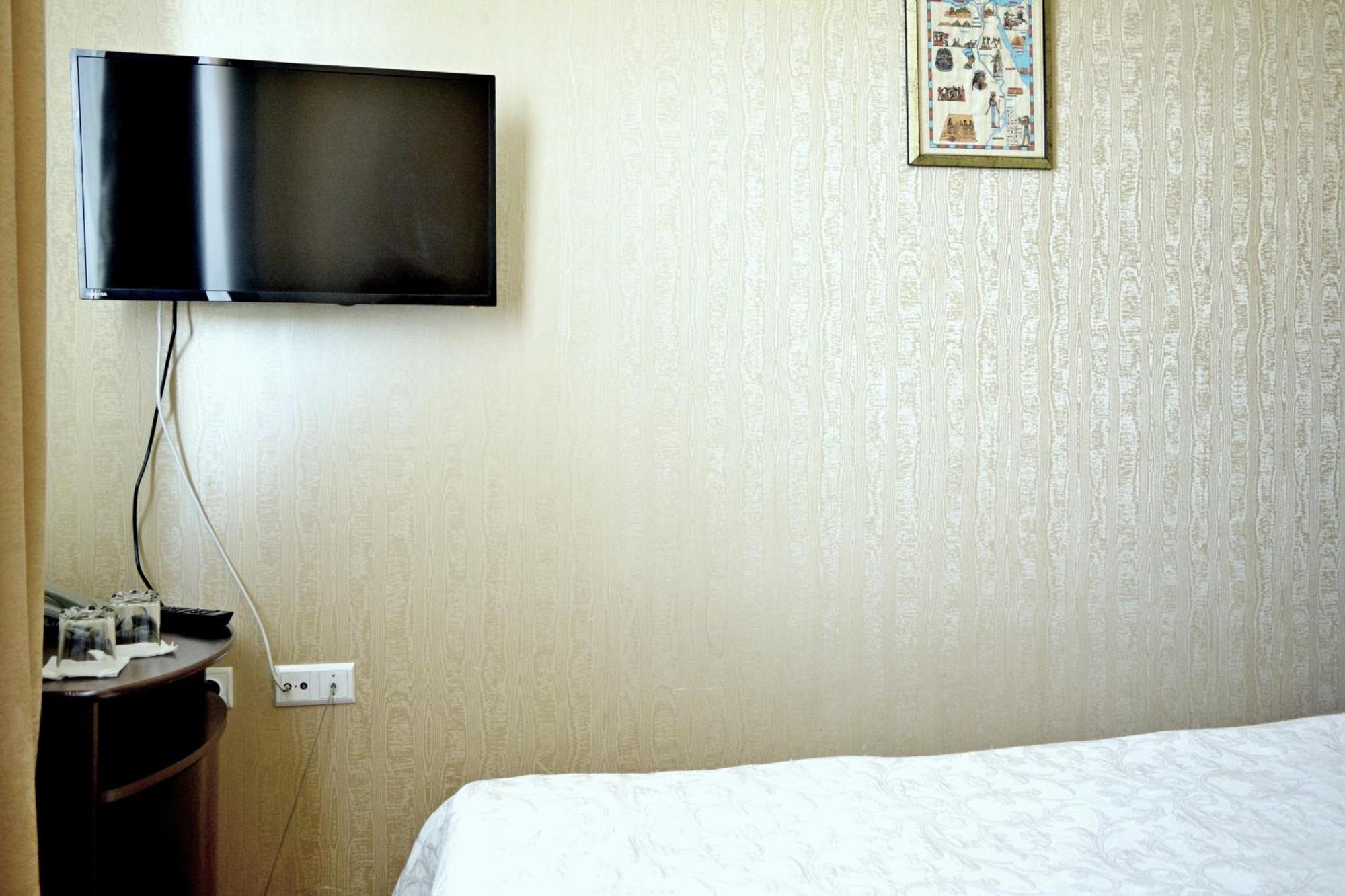 Argo Hotel Lviv Exterior photo